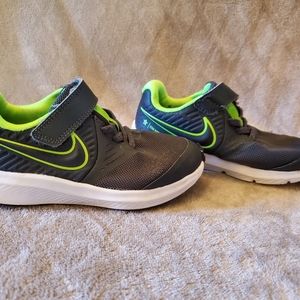 Nike toddler boys size 11
